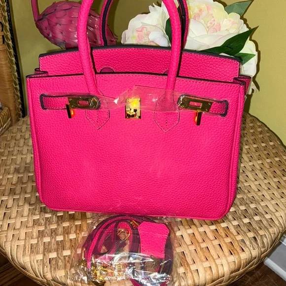 Ladie’s Satchel Handbag - Picture 12 of 15